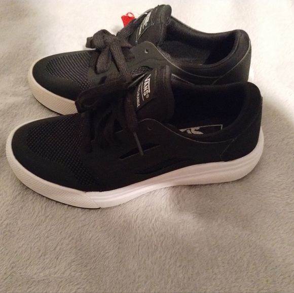 Vans low top shoes men's size 3.5 nwt - Picture 6 of 8